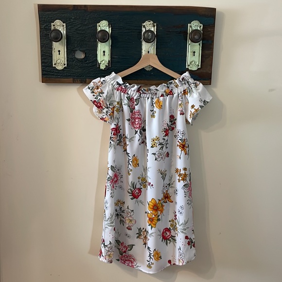 2/$25 SWS Streetwear Society Floral Cold Shoulder Dress - Picture 4 of 10